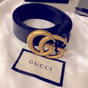 GUCCI belt moon Nero  black and gold hardware 😍